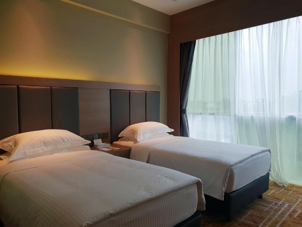 Hotspring-room-slider-img